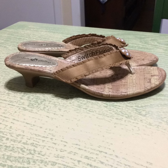 lindsay phillips kitten heel